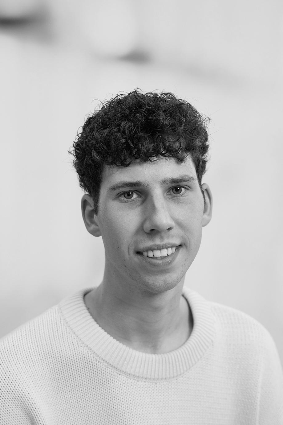 WhatsApp Image 2025-12-09 at 15.11.24